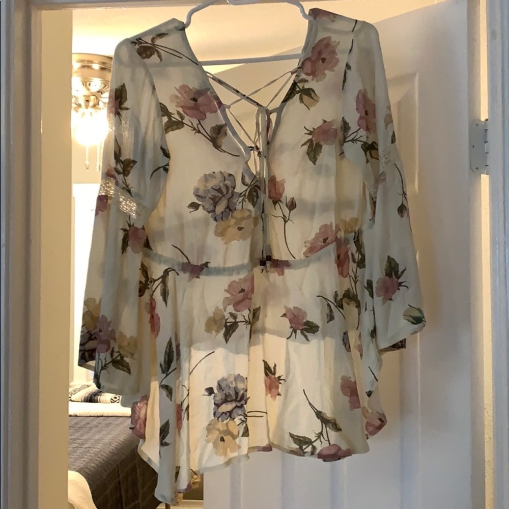 American Rag Blouse - Picture 2 of 2
